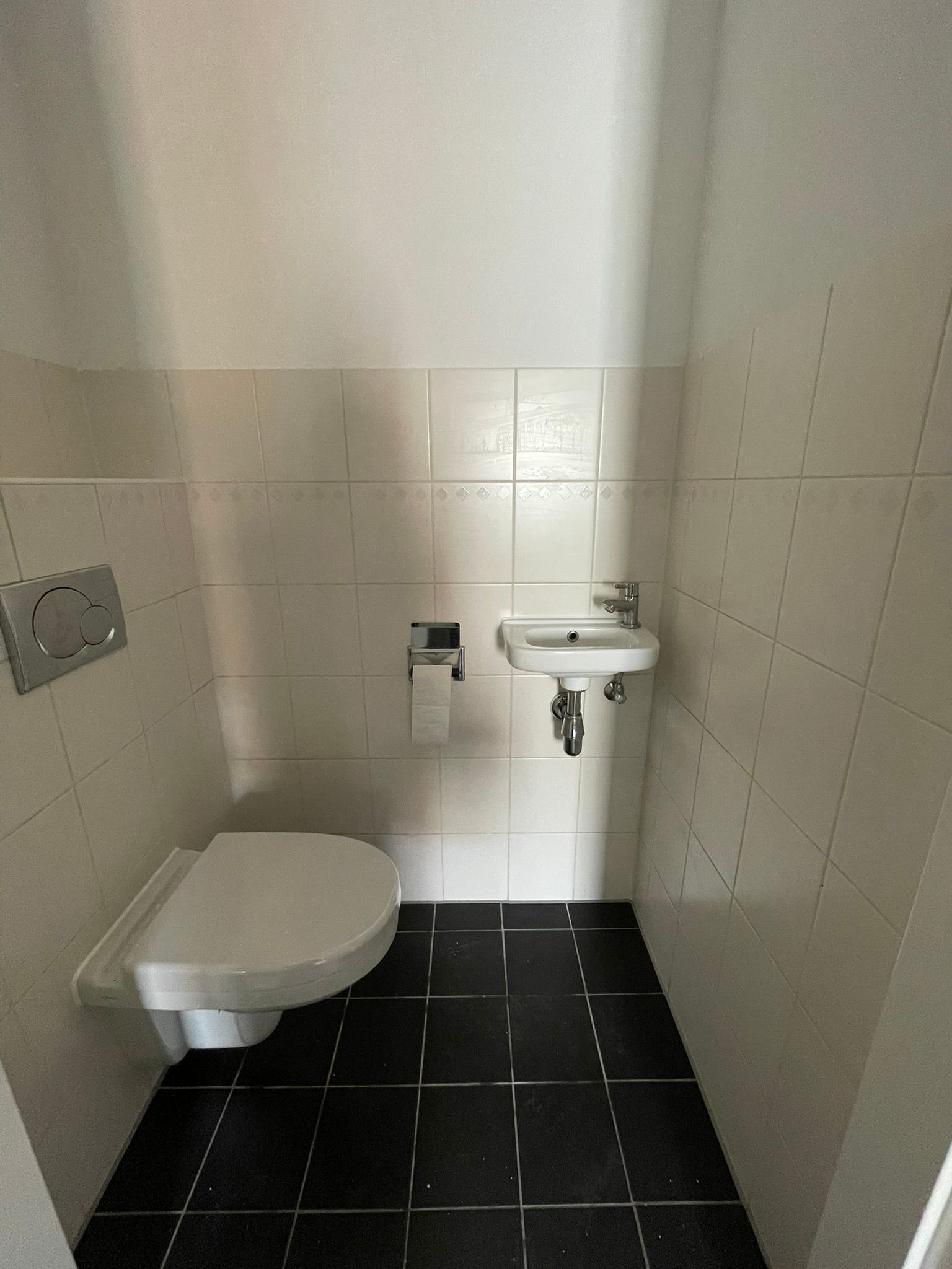 Photo 12 of Eva Besnyöstraat 318