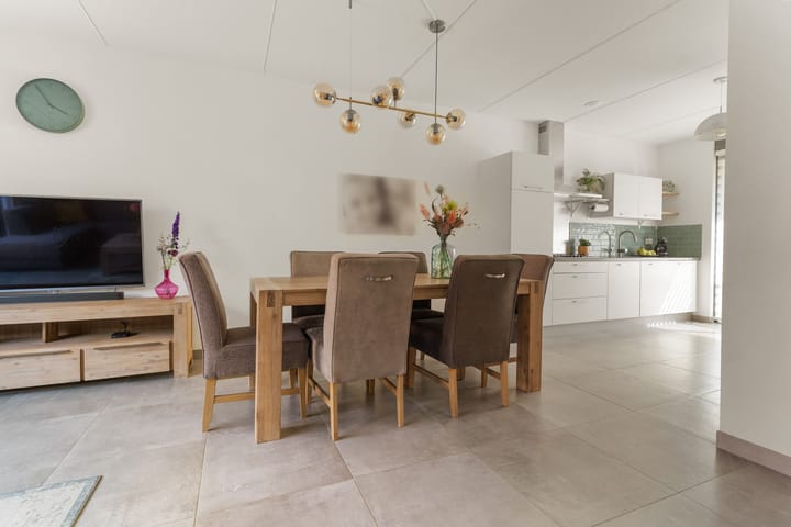 Foto 15 van Leeuwerikstraat 4