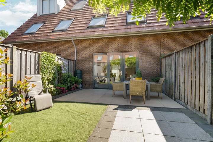 Foto 35 van Leeuwerikstraat 4