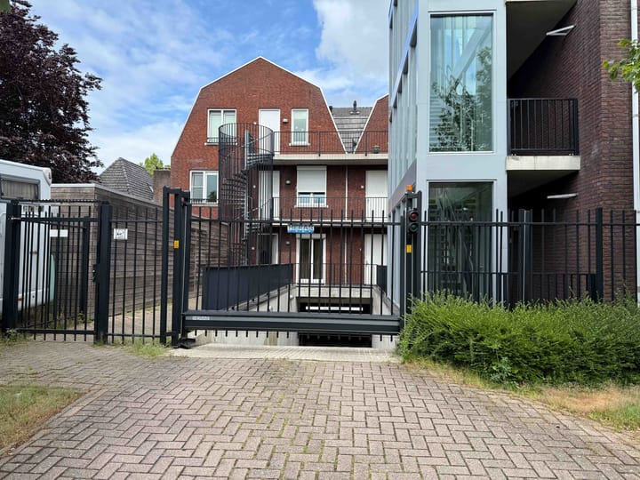 Foto 18 van Hendrik Veenemanstraat 3-F