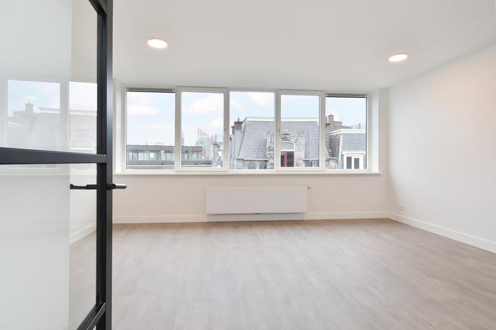 Photo 3 of Annastraat 4-D