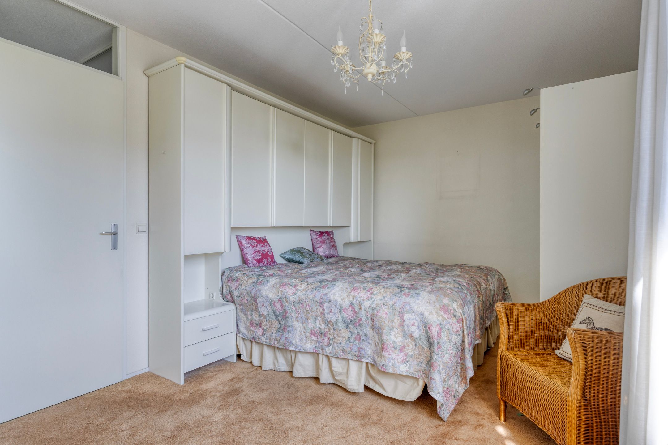 Foto 21 van Joop den Uyllaan 33