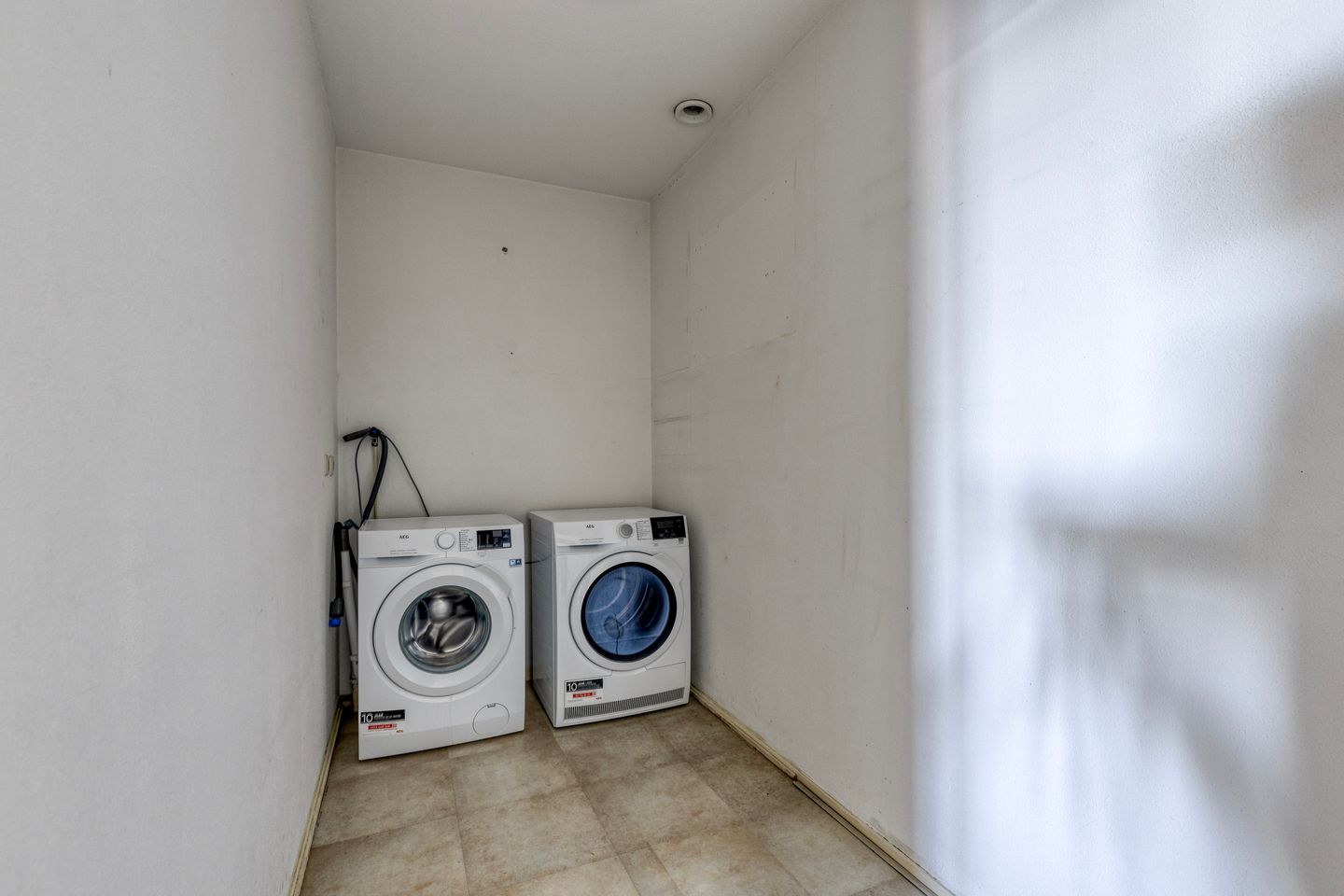 Foto 25 van Joop den Uyllaan 33