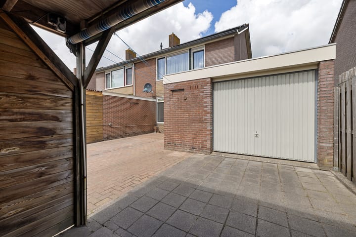 Foto 32 van Spitael 102