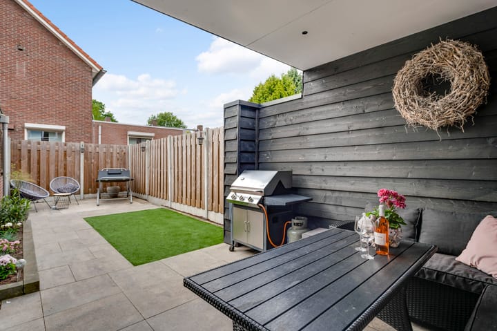 Photo 5 of Kapelaniestraat 47