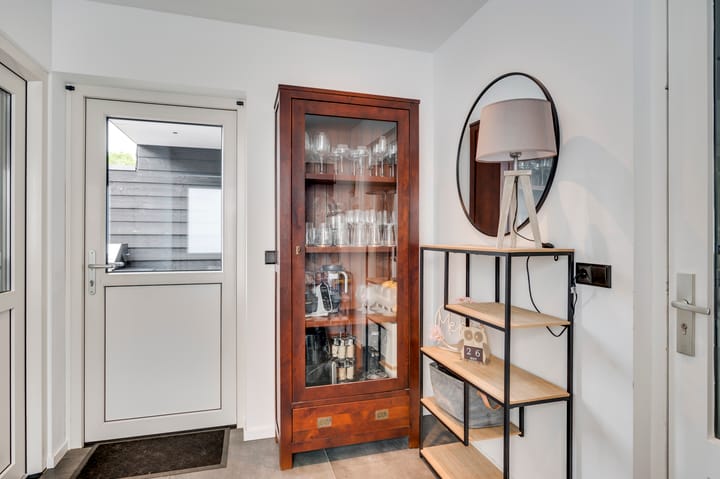 Photo 14 of Kapelaniestraat 47