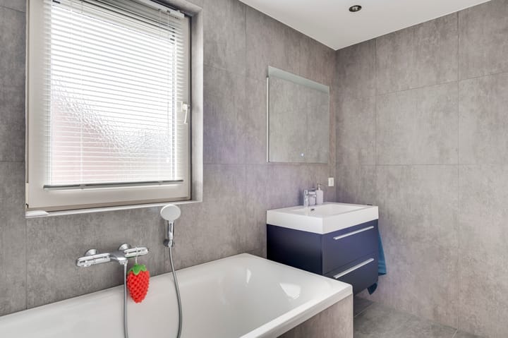 Photo 26 of Kapelaniestraat 47