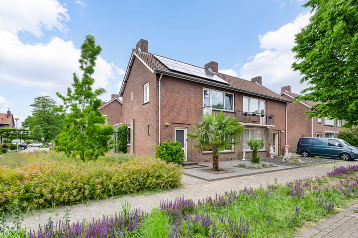 Photo 28 of Kapelaniestraat 47