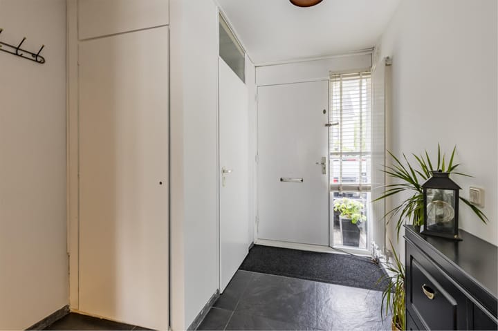 Foto 15 van Weegbree 25