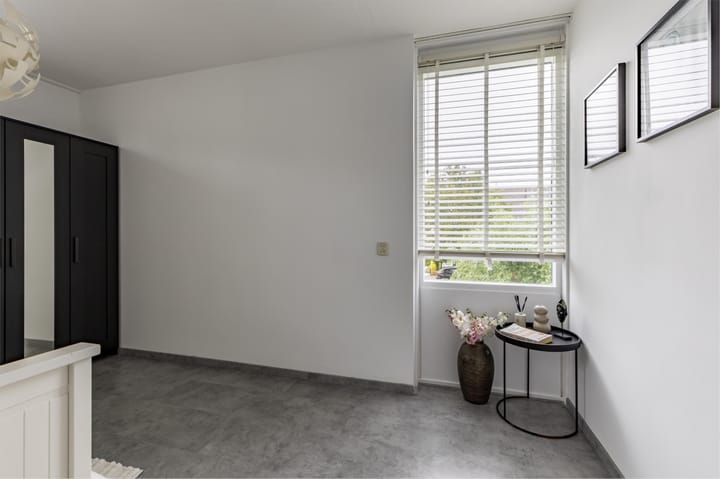 Foto 21 van Weegbree 25