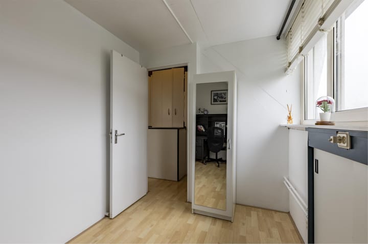 Foto 32 van Weegbree 25