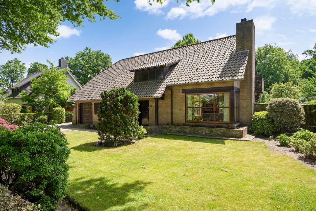 Foto 1 van Burg. Vogelslaan 59