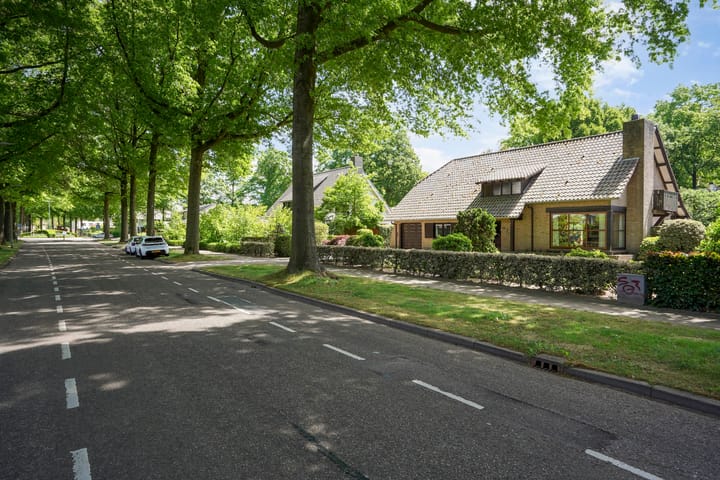 Foto 5 van Burg. Vogelslaan 59