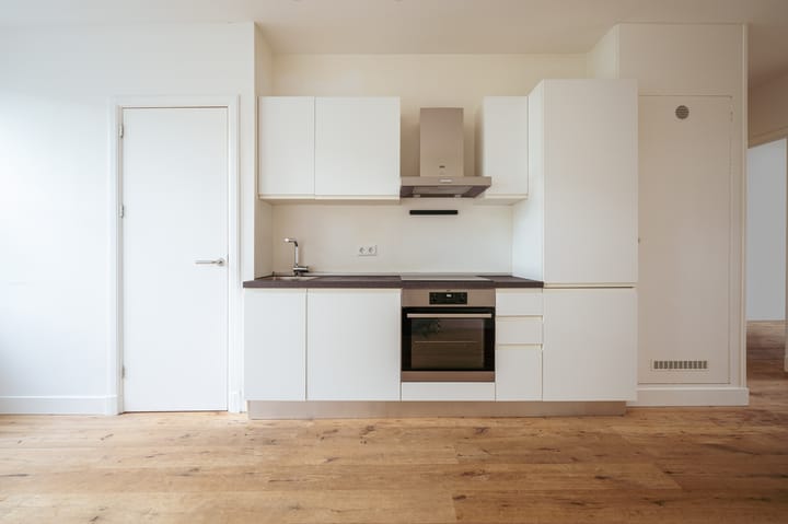 Photo 4 of Boetonstraat 20-3