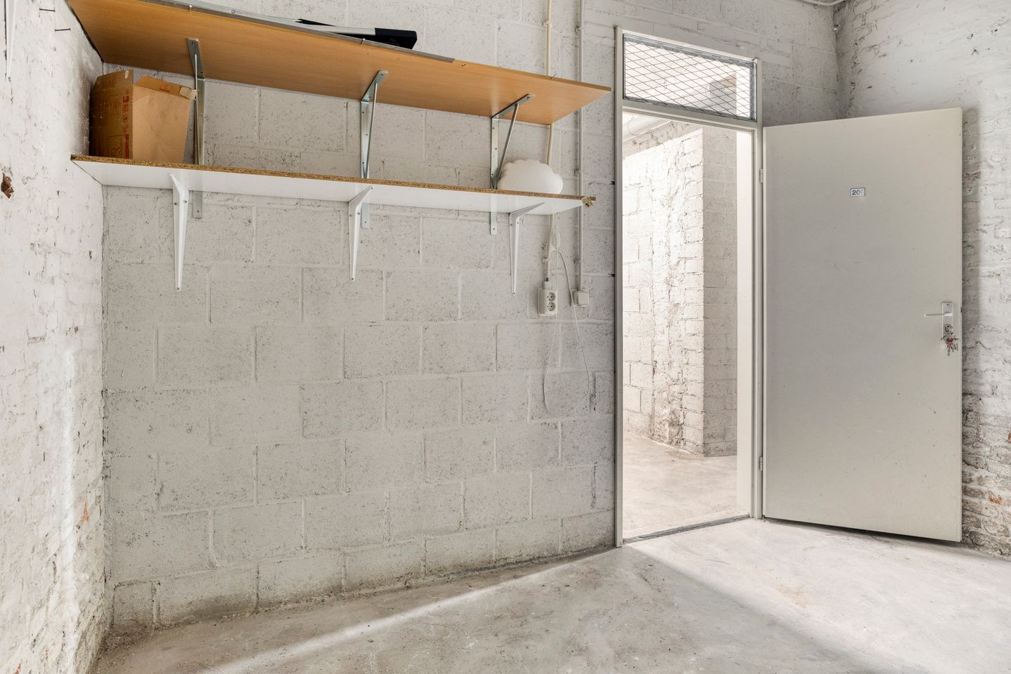 Photo 34 of Professor Pieter Willemsstraat 20-C