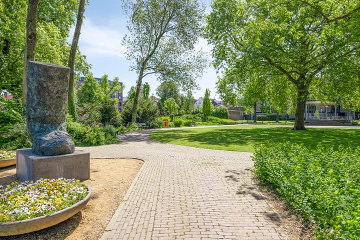 Foto 82 van Vughtstraat 10