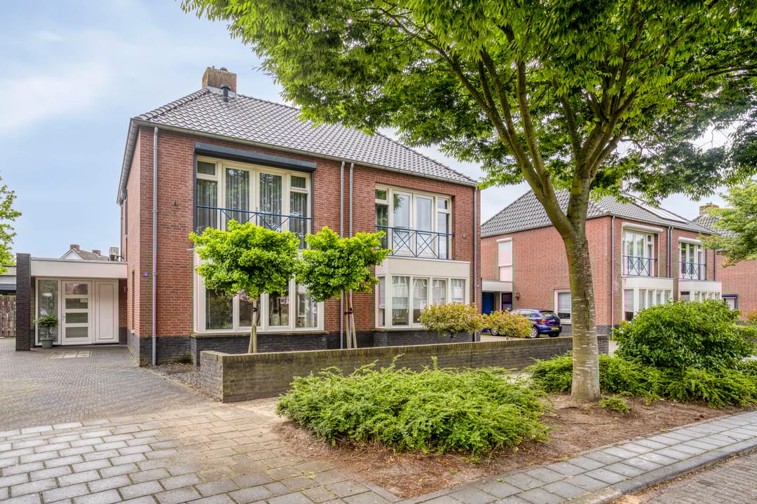 Photo 47 of Professor Schreinemakersstraat 33