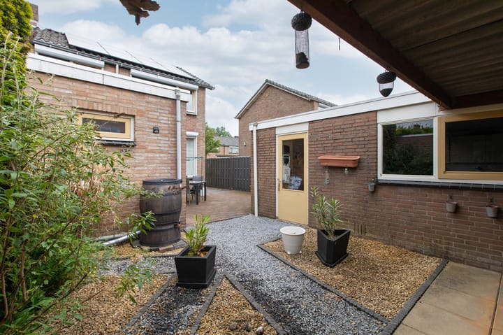 Foto 32 van Steenstraat 8