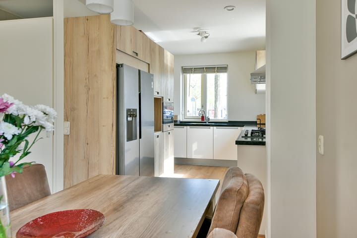 Photo 13 of Meeuwenstraat 50