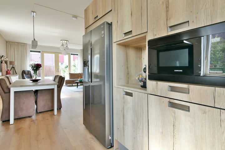 Photo 15 of Meeuwenstraat 50