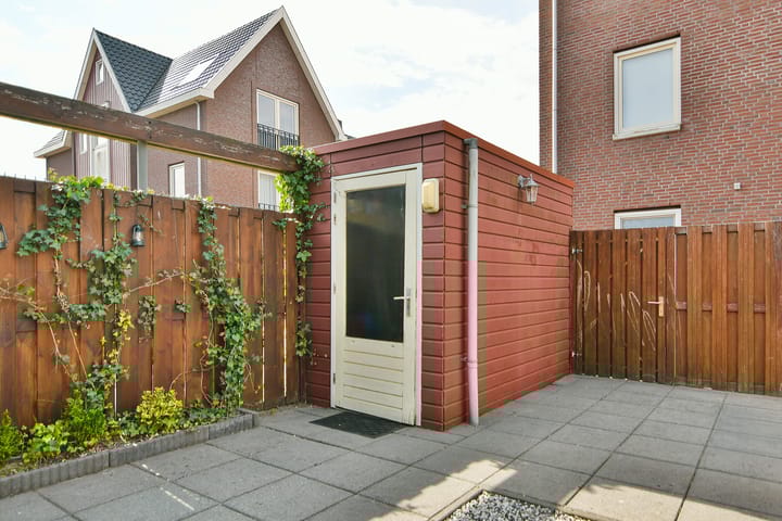 Photo 19 of Meeuwenstraat 50