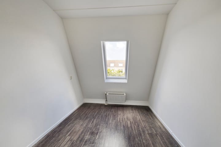 Foto 14 van Moeder Teresastraat 32