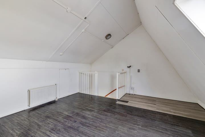 Foto 19 van Moeder Teresastraat 32