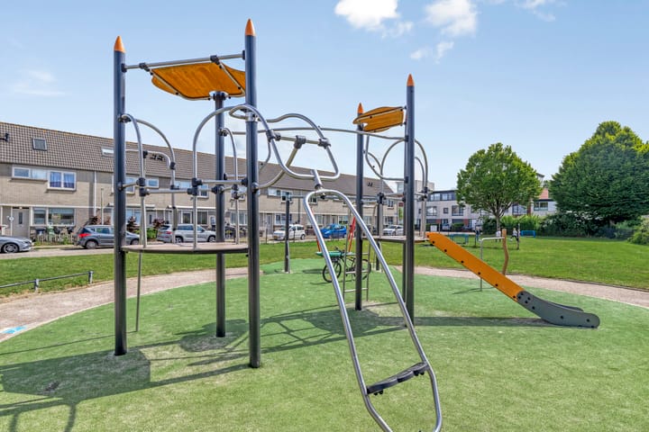 Foto 23 van Moeder Teresastraat 32