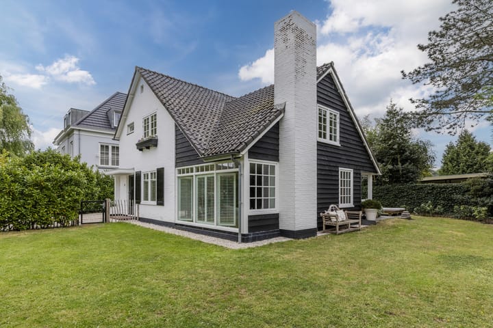 Photo 2 of Zuidlaan 14