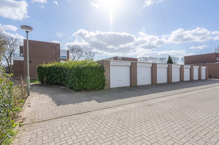 Foto 2 van Kennedyplantsoen 69