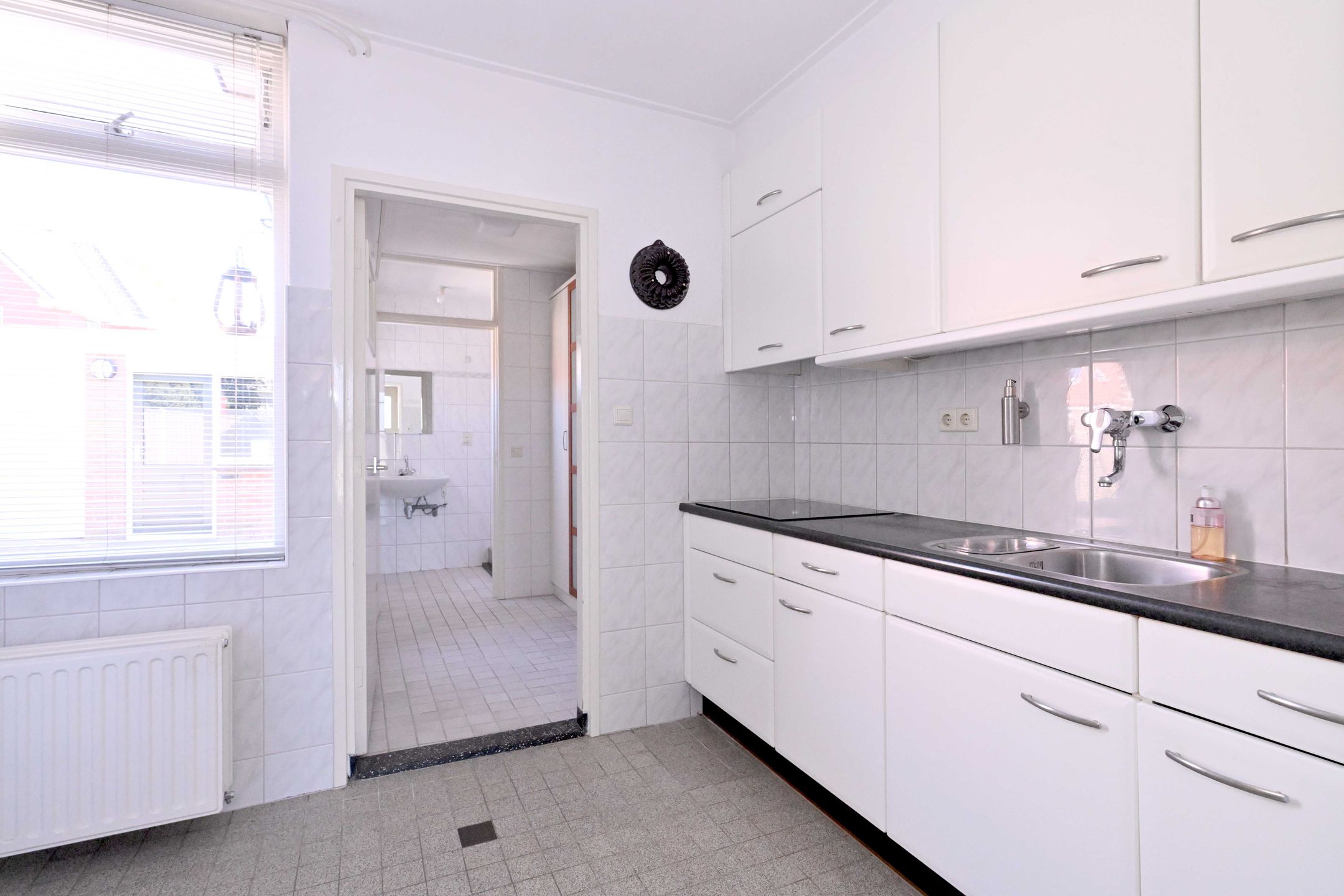 Photo 9 of Koningin Wilhelminalaan 34-B