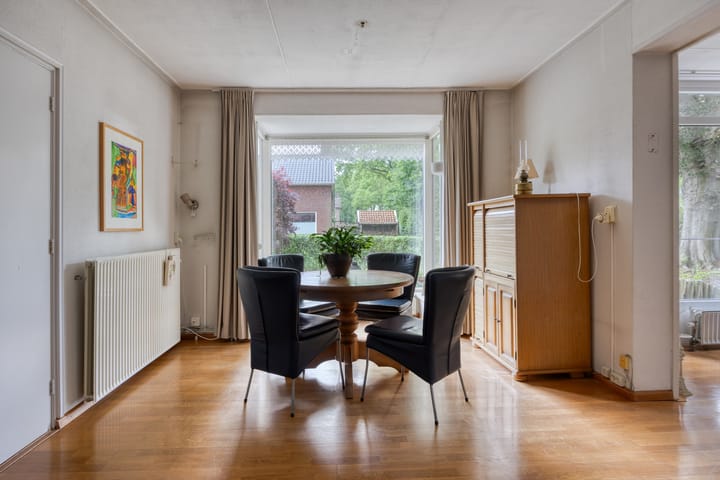 Foto 12 van Dennenlaan 12