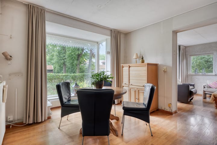 Foto 13 van Dennenlaan 12