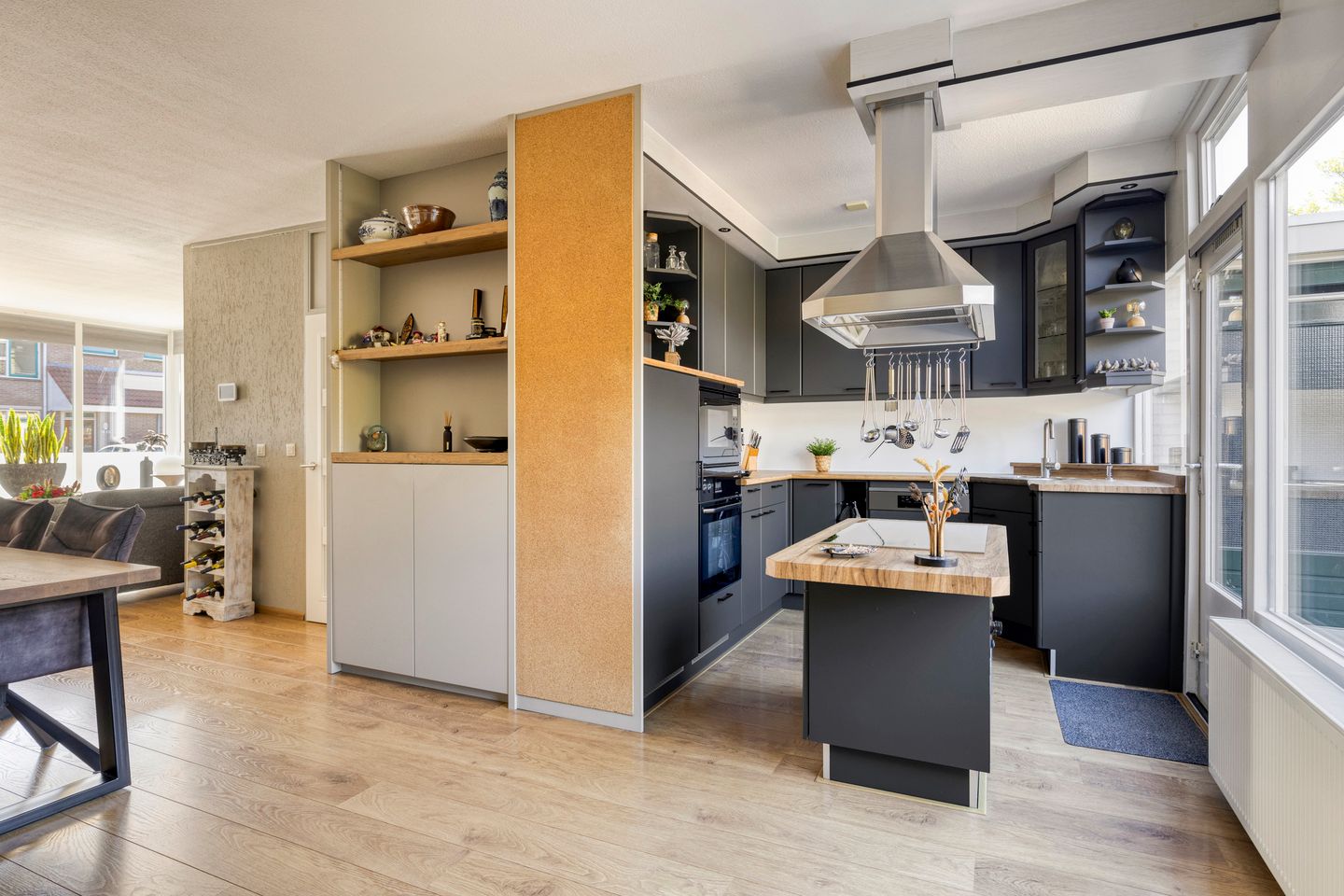 Foto 14 van Lancasterdreef 55