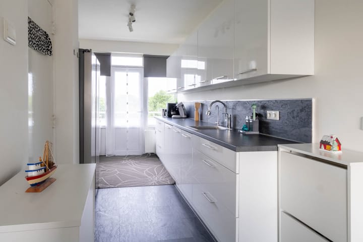 Photo 8 of Blondeelstraat 124