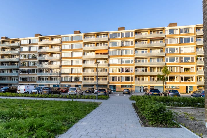 Photo 32 of Blondeelstraat 124