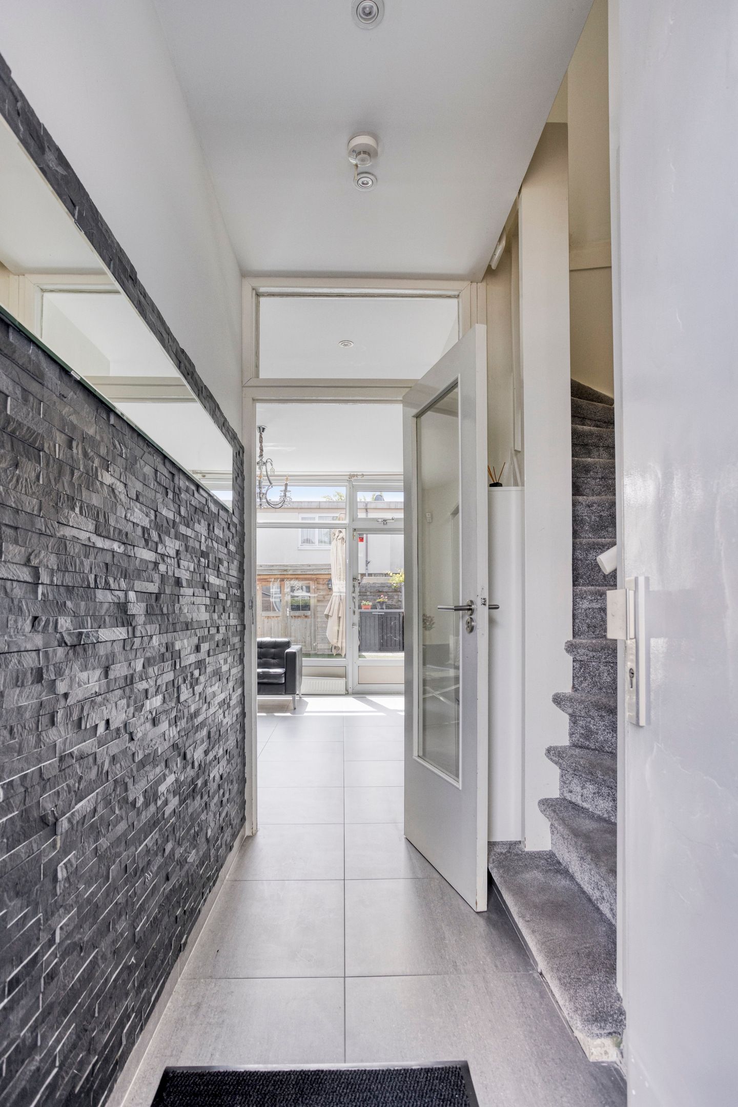 Foto 6 van Cornelis Roobolstraat 49