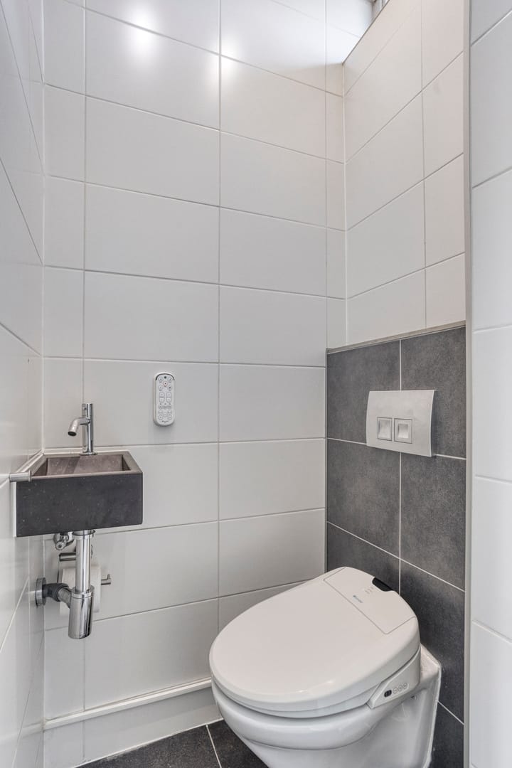 Foto 7 van Cornelis Roobolstraat 49