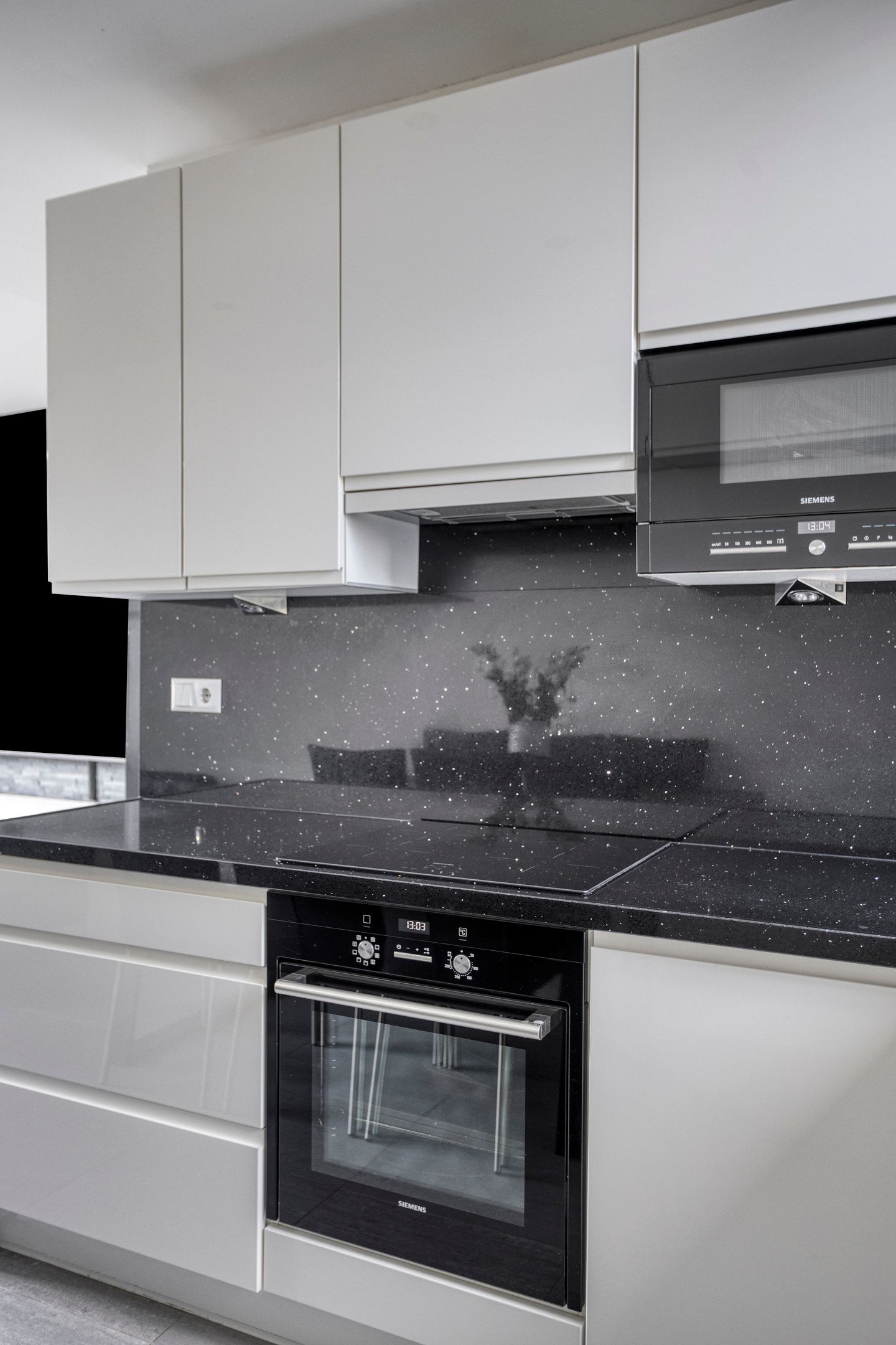 Foto 12 van Cornelis Roobolstraat 49