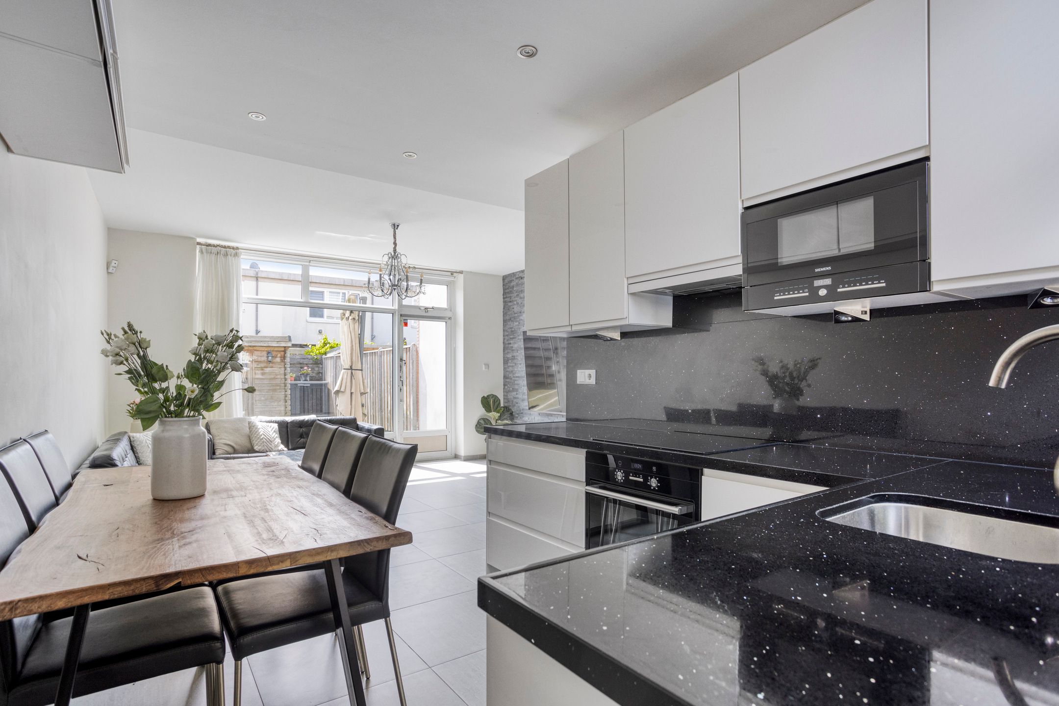 Foto 3 van Cornelis Roobolstraat 49