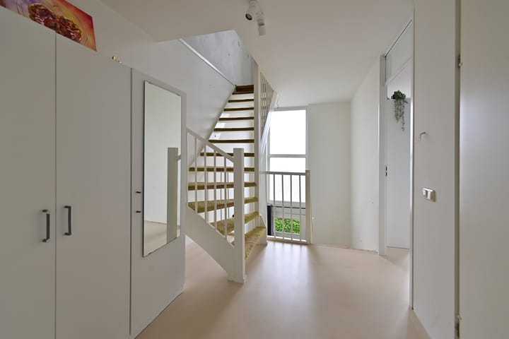 Foto 17 van Rousseaulaan 1