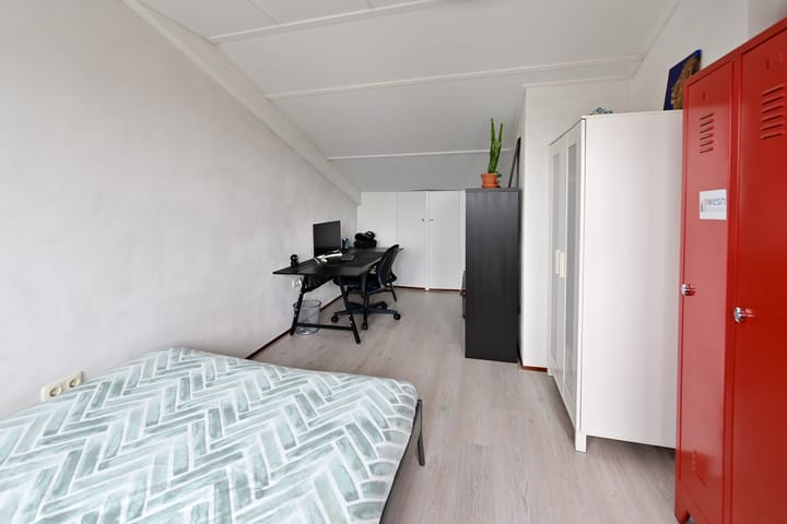 Foto 19 van Rousseaulaan 1