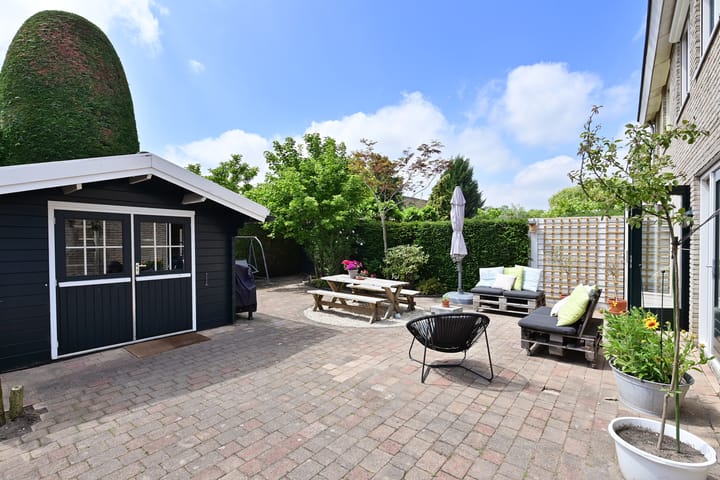 Foto 26 van Rousseaulaan 1