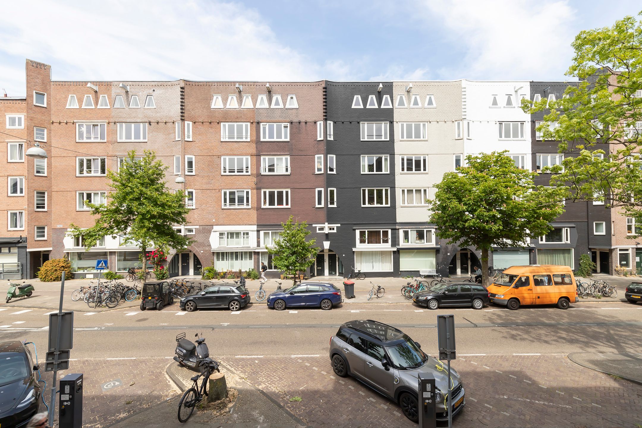 Photo 12 of Van Hilligaertstraat 12-B