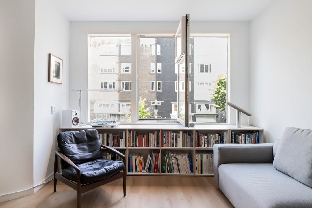 Photo 13 of Van Hilligaertstraat 12-B