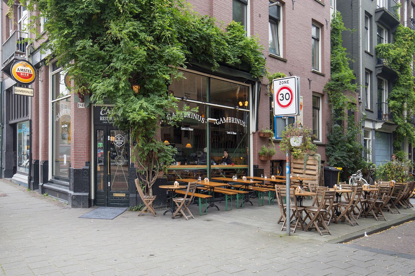 Photo 44 of Van Hilligaertstraat 12-B