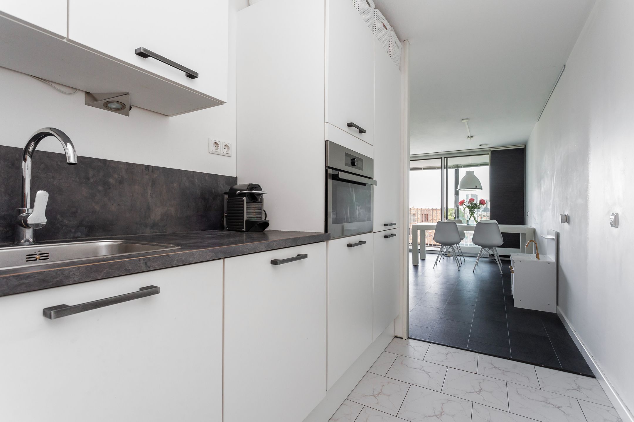 Foto 12 van Laan op Zuid 958