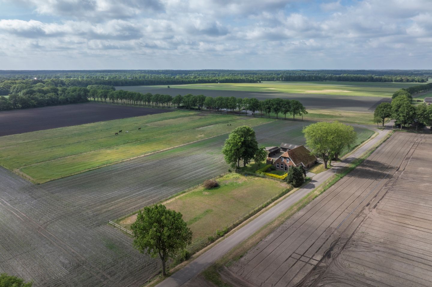 Bekijk foto 2 van Vredenheim 5