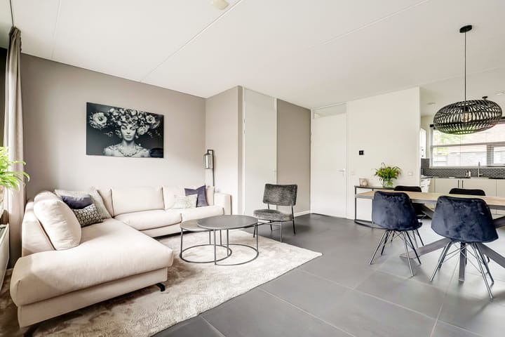 Foto 2 van Roosjestin 14