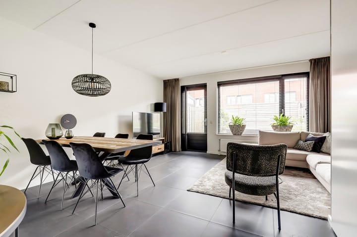 Foto 4 van Roosjestin 14